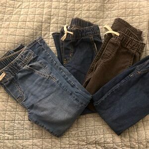 Bundle (4) Old Navy boy’s Relaxed Elastic-Waist Jeans in Blue and black